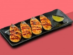 Запеченные Мидии в ракушках под чесночно-сырным соусом